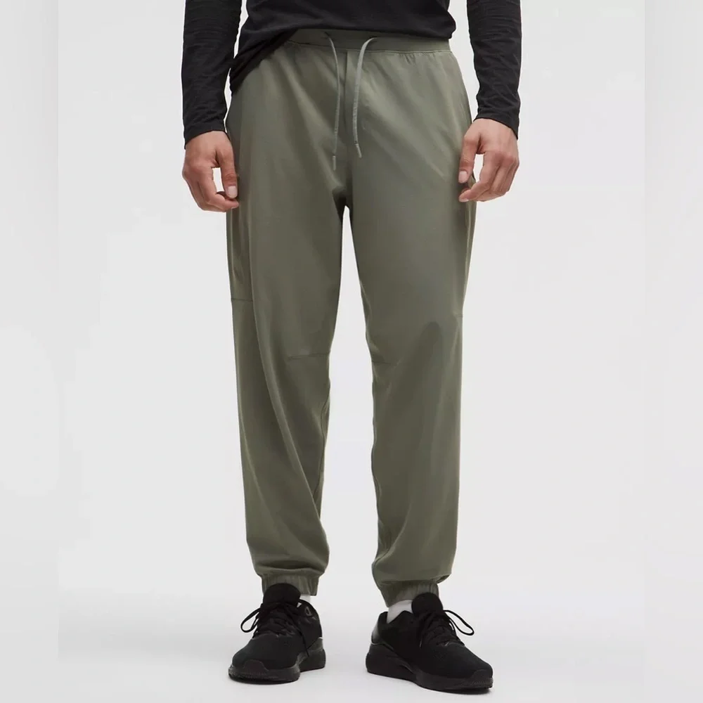 Lululemon Zeroed In Classic-Fit Cargo Jogger Regular color grey sage